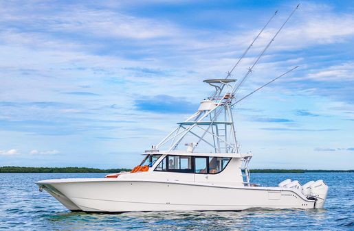 Invincible 46 Pilothouse image