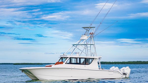 Invincible 46 Pilothouse