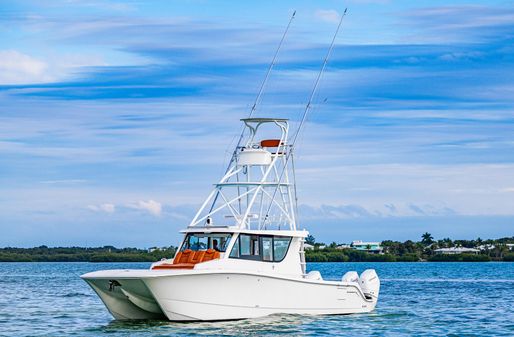 Invincible 46 Pilothouse image