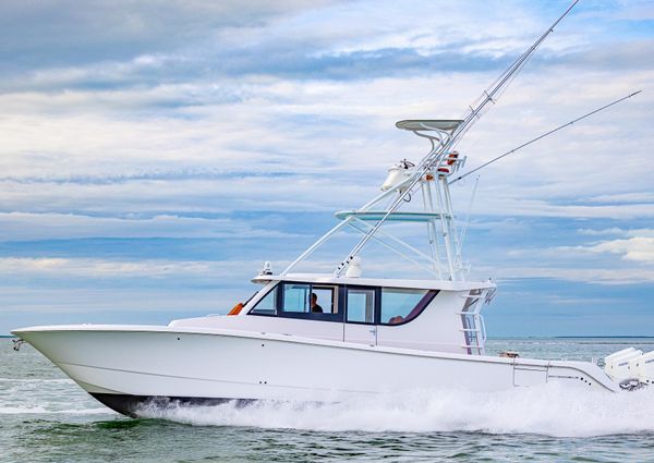 Invincible 46-PILOTHOUSE image