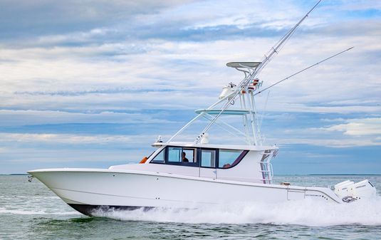 Invincible 46 Pilothouse image