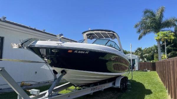 Sea Ray 300 SLX 