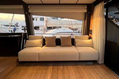 Ferretti Yachts 720 image