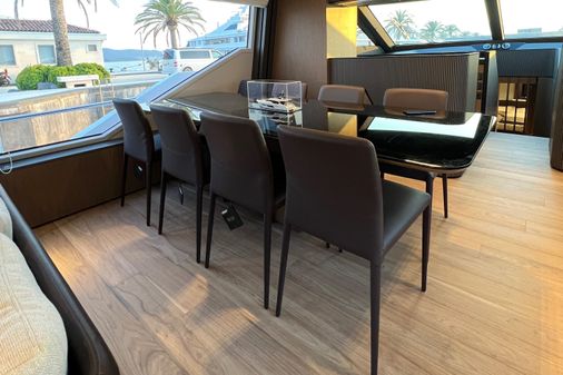 Ferretti Yachts 720 image