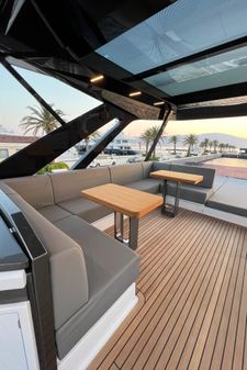 Ferretti Yachts 720 image