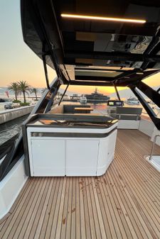 Ferretti Yachts 720 image