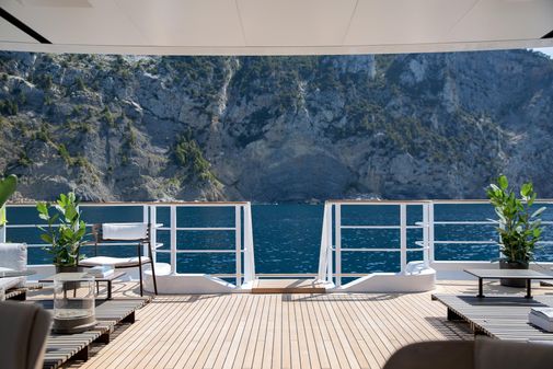 Benetti 121 Motor Yacht image