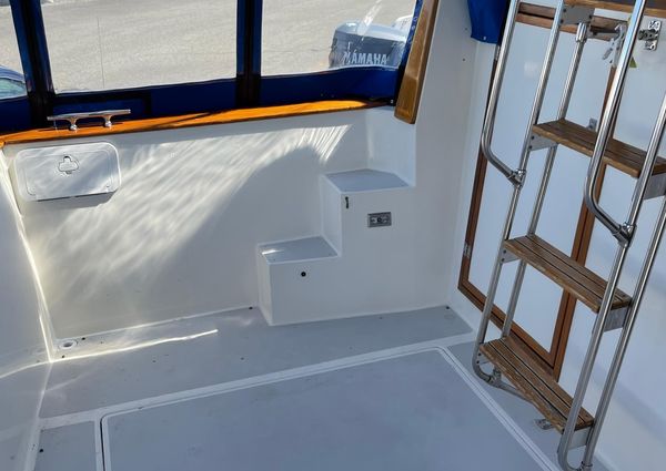 Bayliner 3870 Motor Yacht image