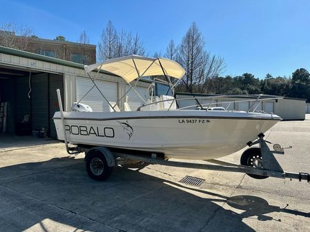 Robalo 1820 Center Console image