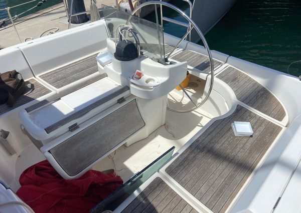 Beneteau Oceanis 351 image