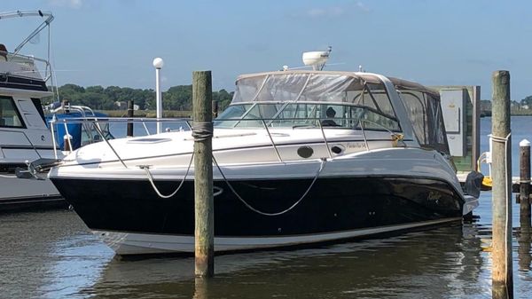 Rinker 342 Fiesta Vee
