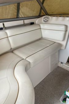 Rinker 342 Fiesta Vee image