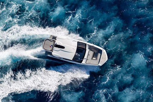 Galeon 325 GTO image