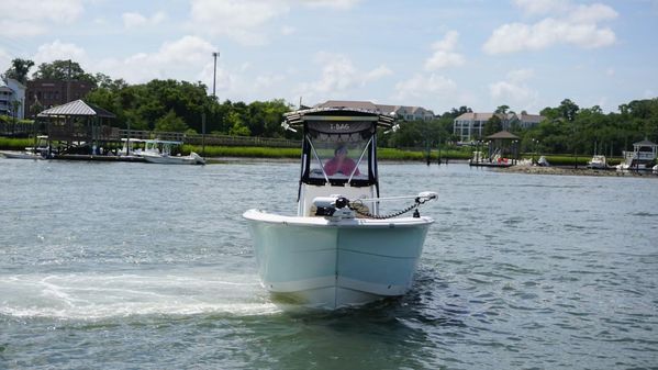 Sea Pro 238 Center Console image