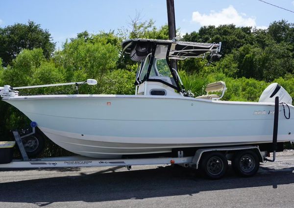 Sea Pro 238 Center Console image