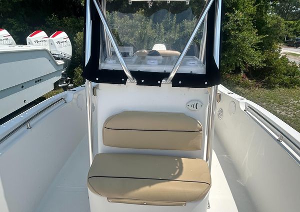 Sea Pro 238 Center Console image