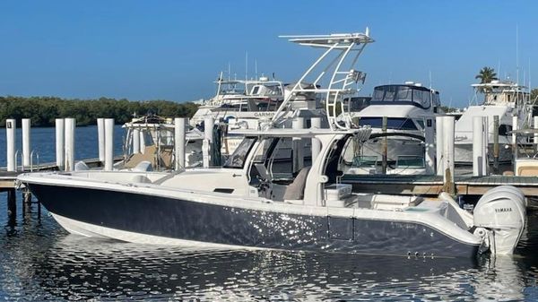 Edgewater 370CC