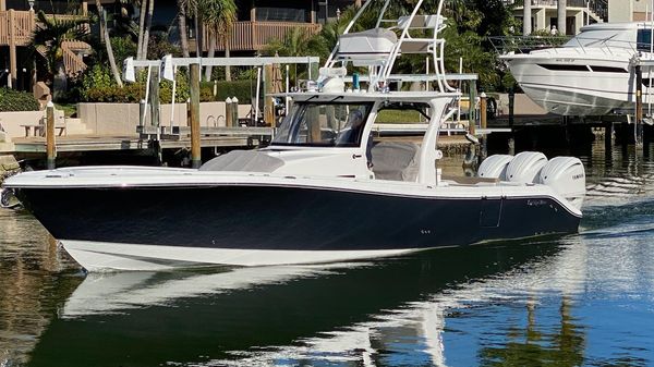 Edgewater 370CC