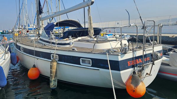 Hallberg-Rassy 42E 