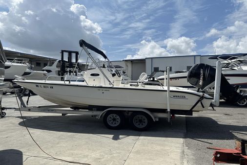 Boston Whaler 220 Dauntless image