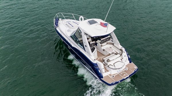 Monterey 335 Sport Yacht image