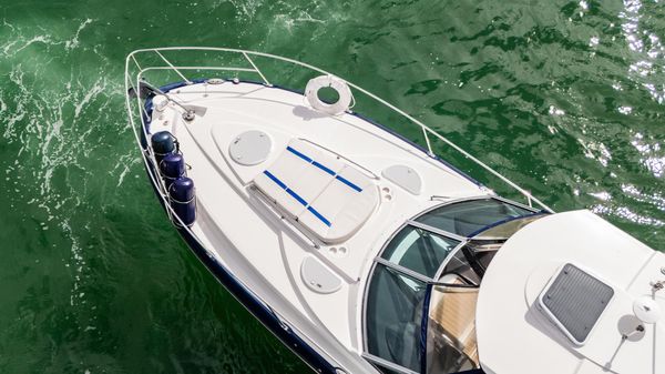 Monterey 335 Sport Yacht image