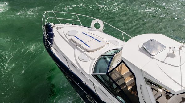 Monterey 335 Sport Yacht image