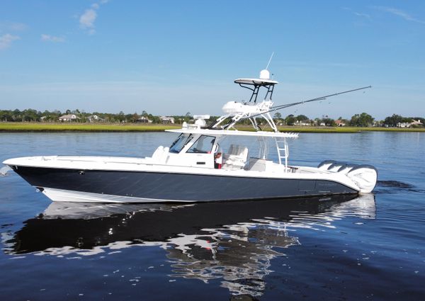 Everglades 435-CENTER-CONSOLE image