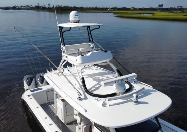 Everglades 435-CENTER-CONSOLE image