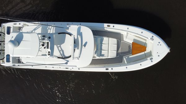 Everglades 435-CENTER-CONSOLE image