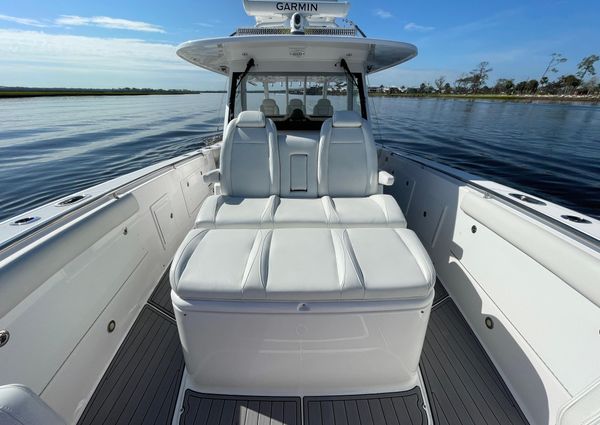 Everglades 435-CENTER-CONSOLE image