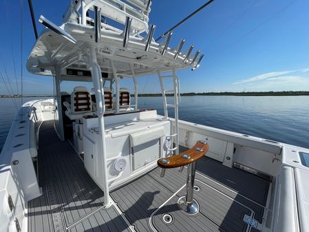 Everglades 435 Center Console image