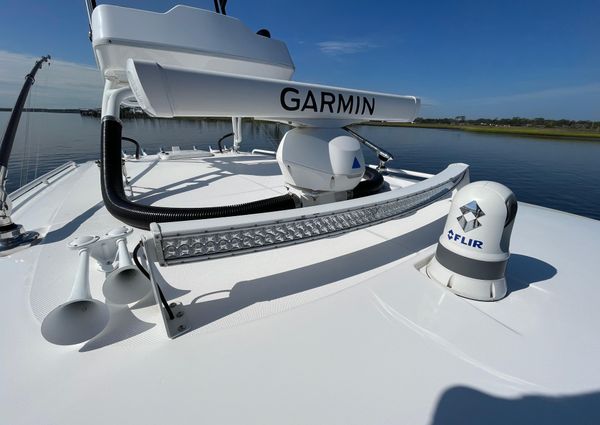 Everglades 435-CENTER-CONSOLE image