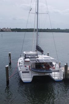 Lagoon 42 image