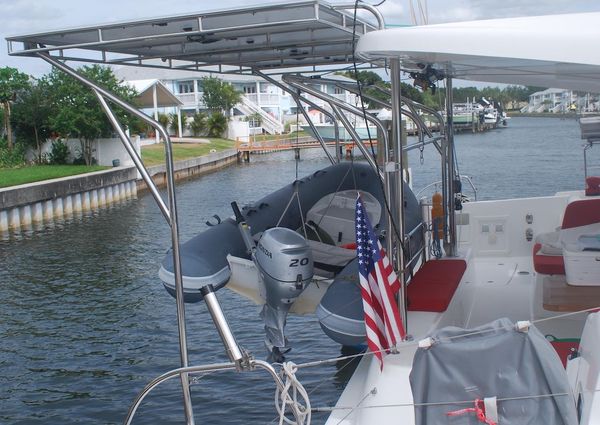 Lagoon 42 image