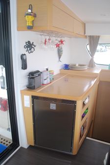 Lagoon 42 image