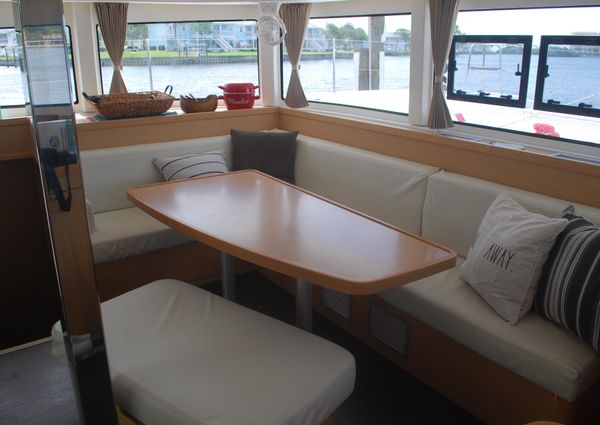 Lagoon 42 image