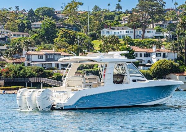 Boston Whaler 350 Realm image