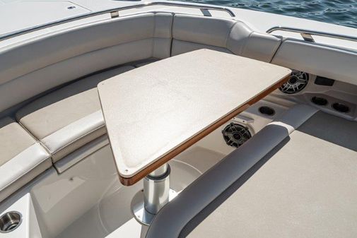 Boston Whaler 350 Realm image