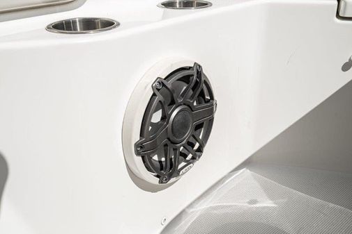 Boston Whaler 350 Realm image