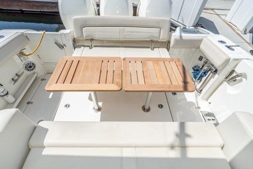 Boston Whaler 350 Realm image