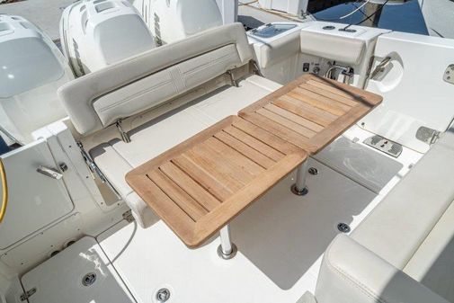 Boston Whaler 350 Realm image