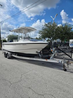 Boston-whaler 230-OUTRAGE image