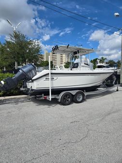 Boston-whaler 230-OUTRAGE image