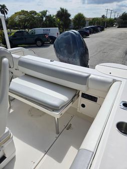 Boston-whaler 230-OUTRAGE image