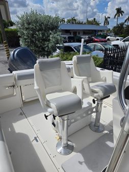 Boston-whaler 230-OUTRAGE image