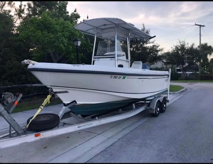 Boston-whaler 230-OUTRAGE image