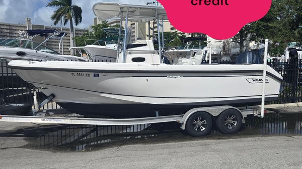 Boston Whaler 230 Outrage 