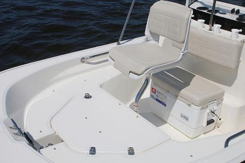 Boston-whaler 150-MONTAUK image