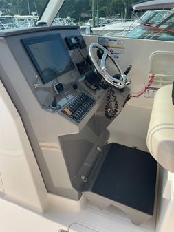 Pursuit DC 325 Dual Console image